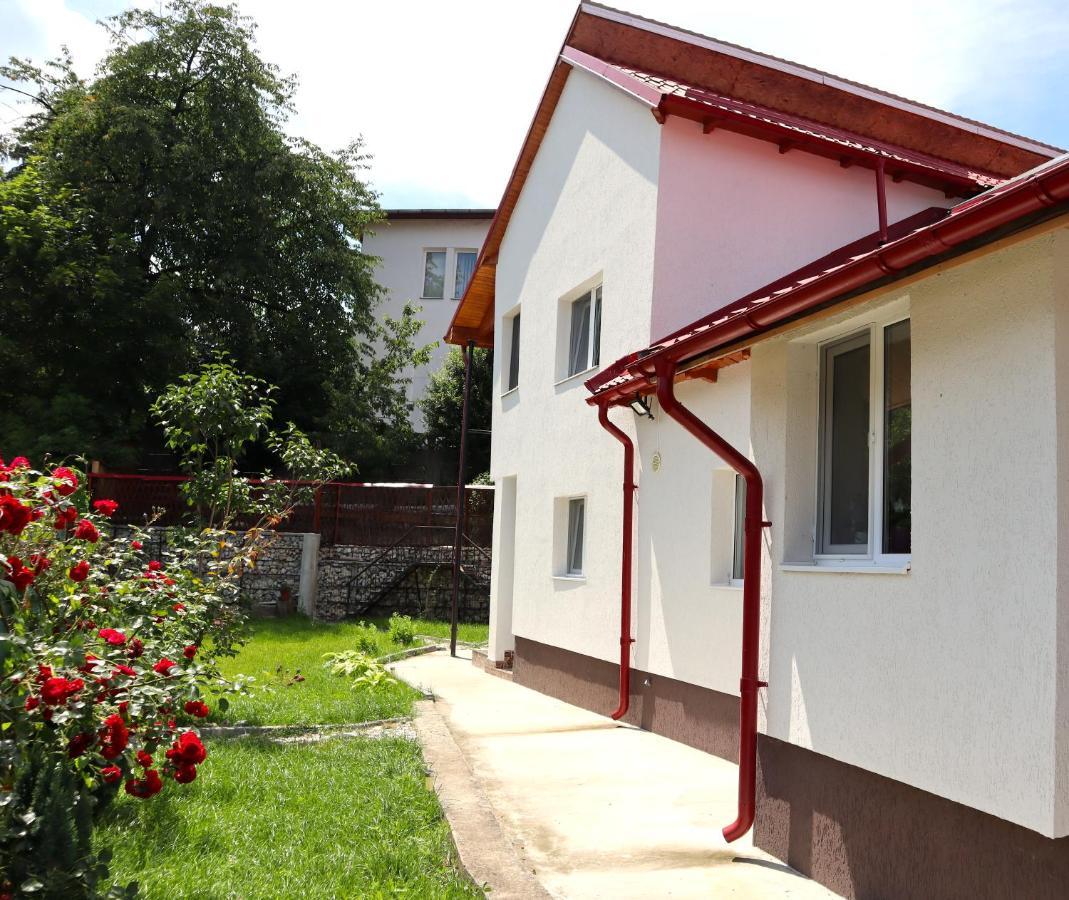 Accommodation Casa Luca Horezu Esterno foto